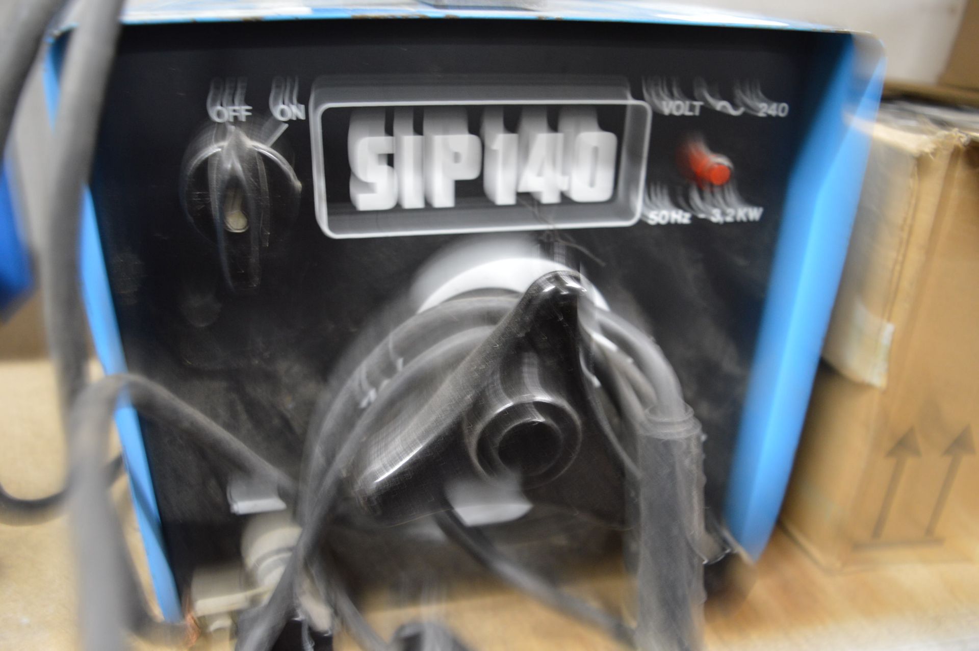 *SIP 140 Welder with Nine Arecal Weld Spray - Image 4 of 4