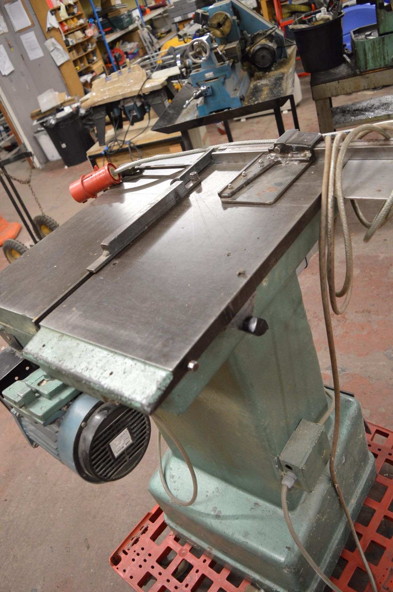 *Table Saw - Image 4 of 4