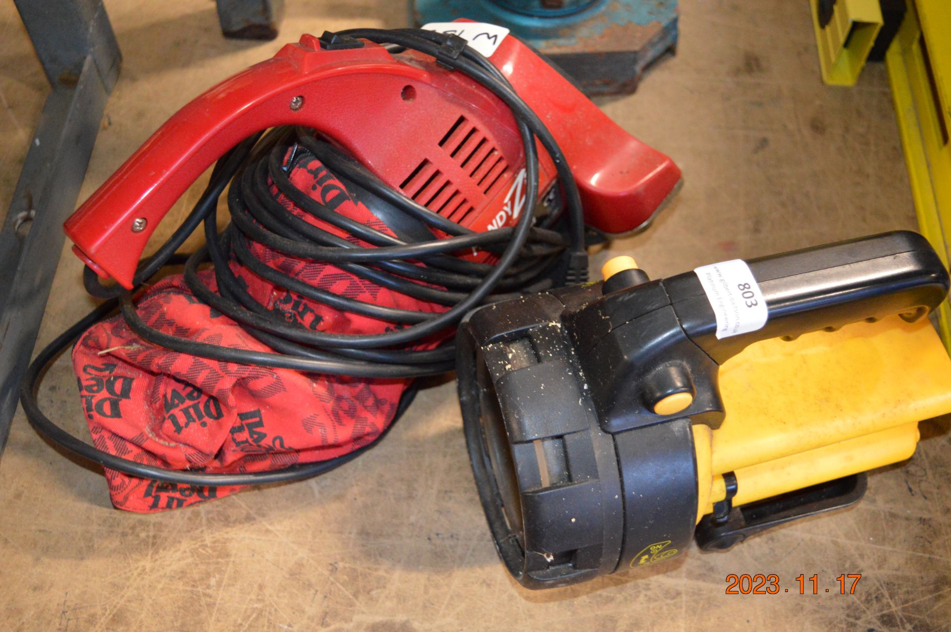 Power Devil Handy Zip Vacuum Cleaner and a Torch