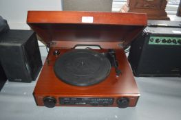 Retro Style Turntable and Radio