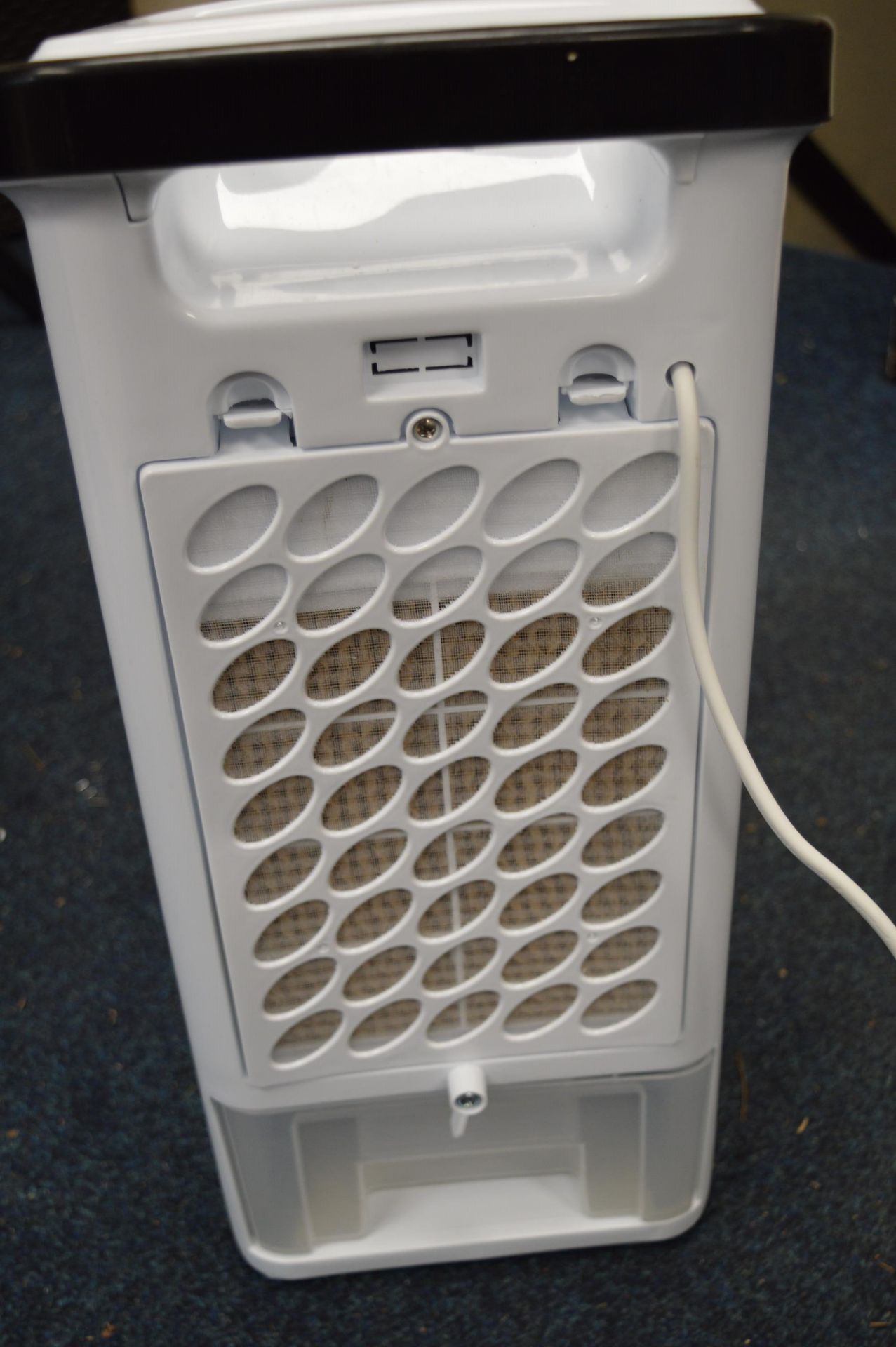 *Straane 4L Air Cooler - Image 4 of 4