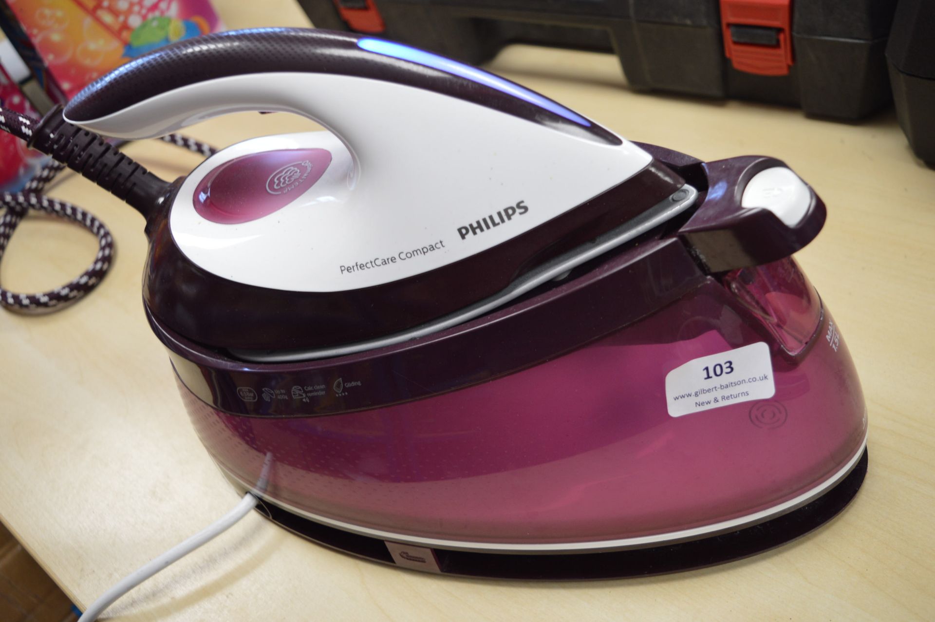 *Philips Perfect Care Compact Iron