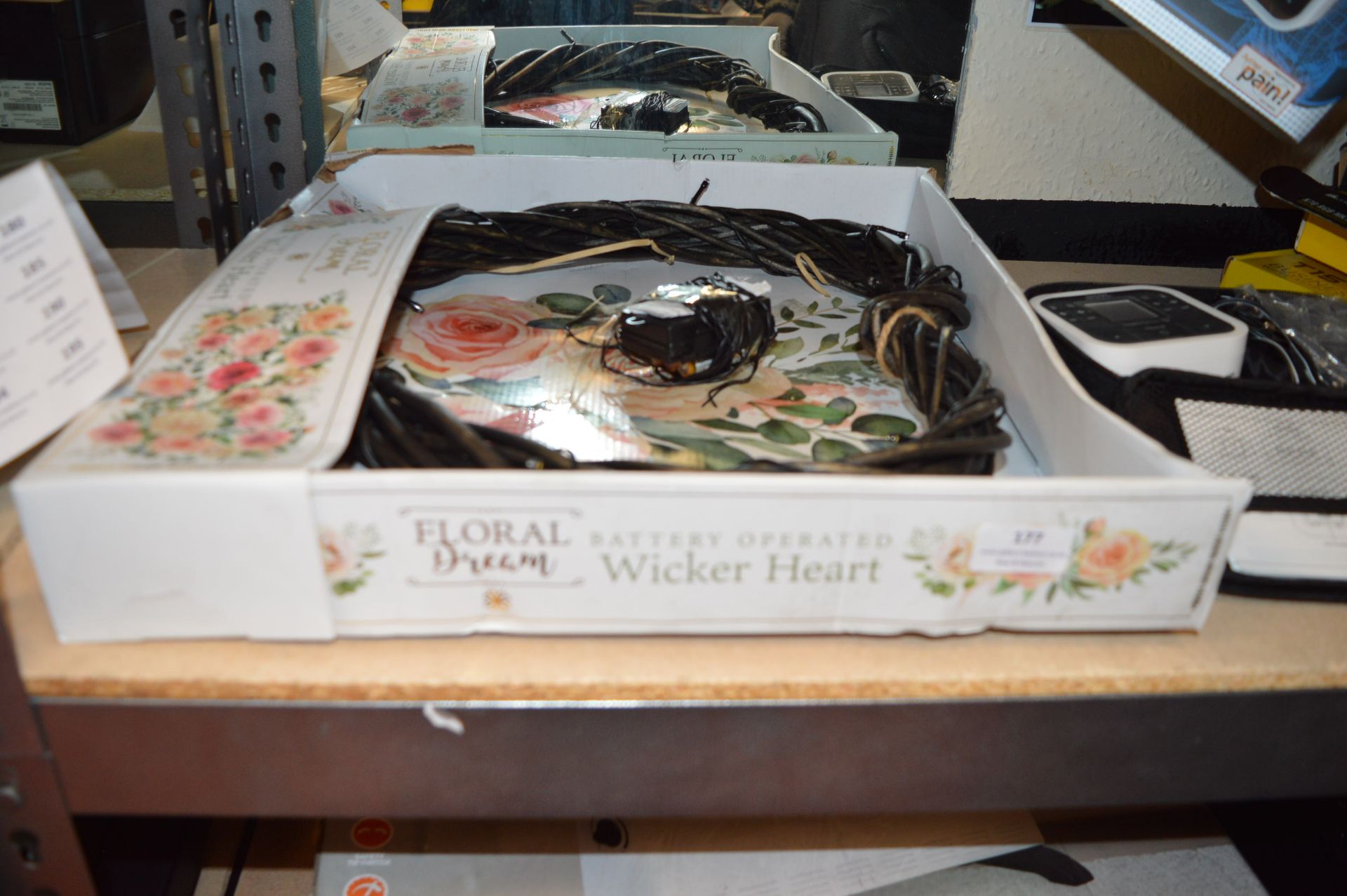 *Floral Dream Battery Operated Wicker Heart