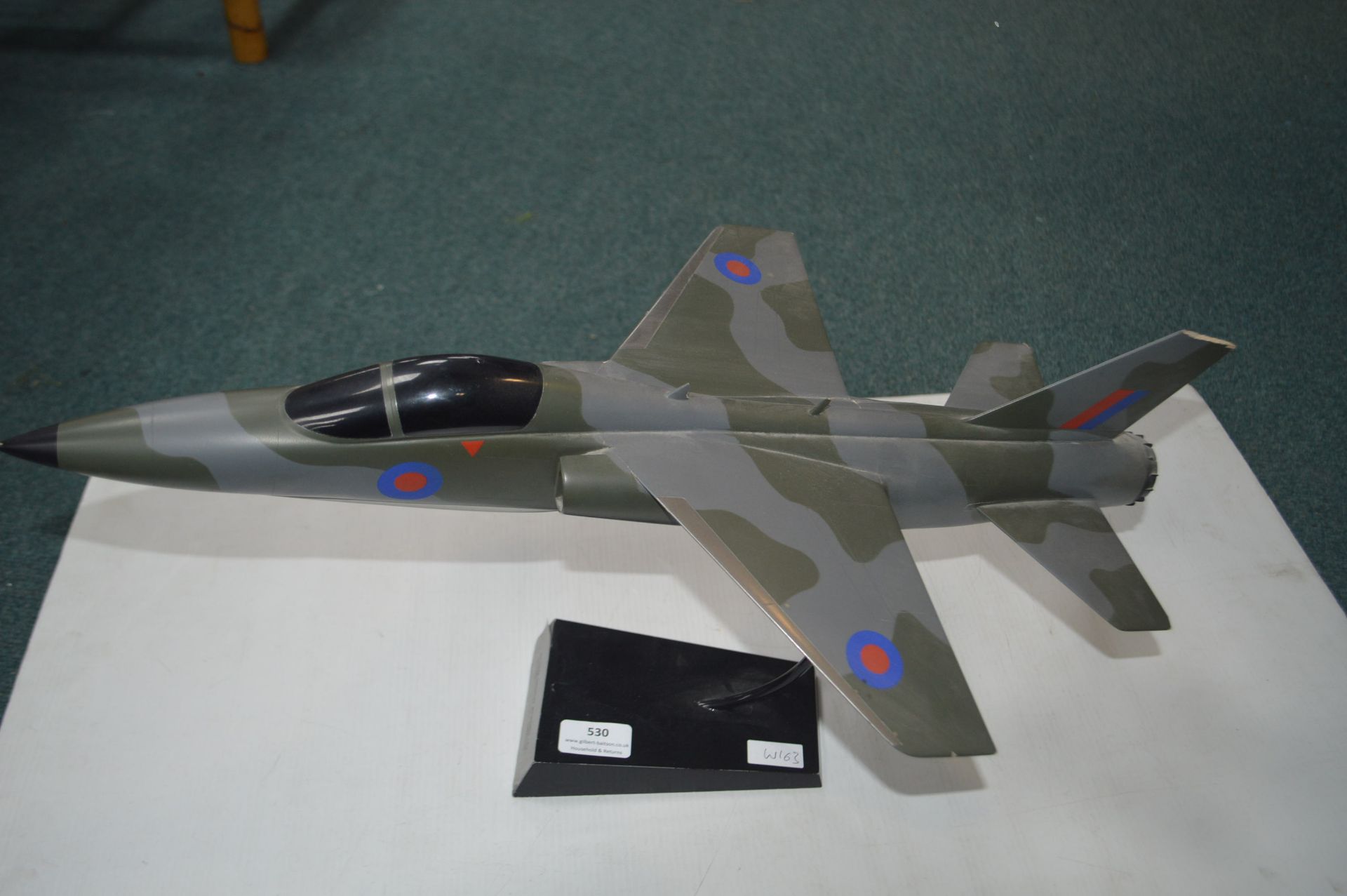 Model Aircraft on Stand (AF)