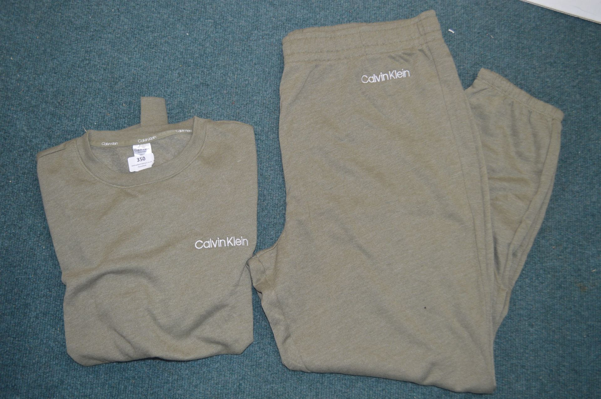 *Calvin Klein 2pc Sage Green Lounge Set Size: S