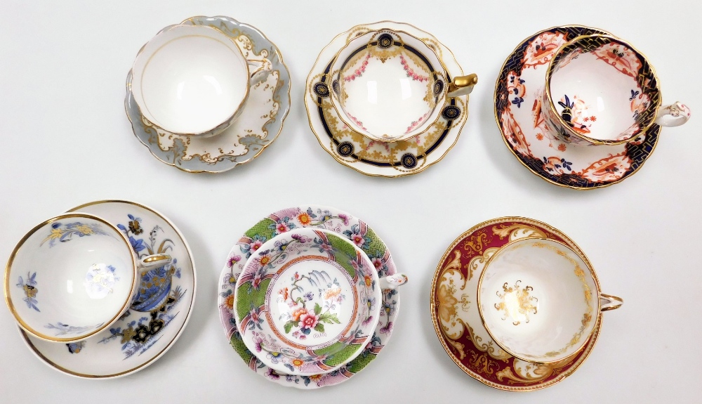 A group of six early 19thC Ridgway porcelain teacups and saucers, various decorated, including patte - Image 2 of 3