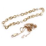 A 9ct gold vari-linked bracelet, set with four pearls at intervals, on a lobster claw clasp, 4.1g, t