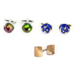 A group of cufflinks, comprising a 9ct gold sunburst design single cufflink, 2.1g, and two chrome pl