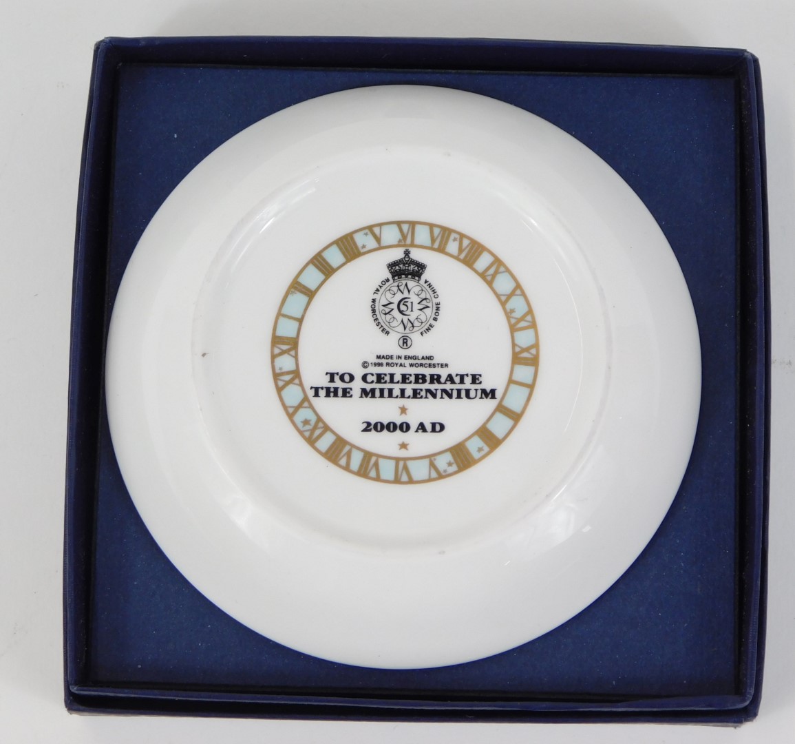 A Royal Worcester porcelain millennium dish 2000, in celebration of that event, boxed. - Image 2 of 2