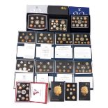 United Kingdom proof coin collections, cased, comprising 1986, 1990, 1993-94, 1996-2000, 2006-2007,