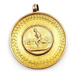 An Edward VII 9ct gold sporting medallion, engraved '120 and 440 Foot Handicap First Prize, Won by A