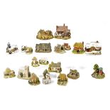 A group of Lilliput Lane, to include Dale Head, Crown Inn, Thimble Cottage, Cabbage Patch Corner, mu