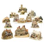 A group of Lilliput Lane, to include Bredon House, musical Christmas Lights at Sweet Delights, The O