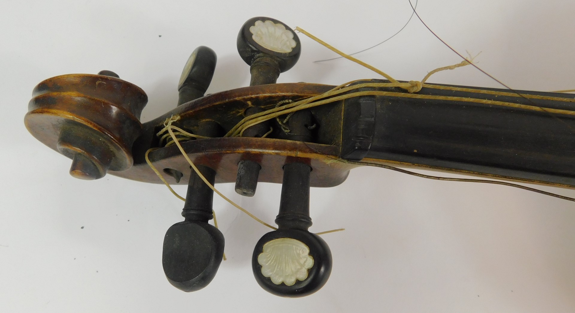 A Continental late 19thC violin, the bridge stamped Aubert, with mother of pearl inlaid tuning knobs - Image 3 of 9