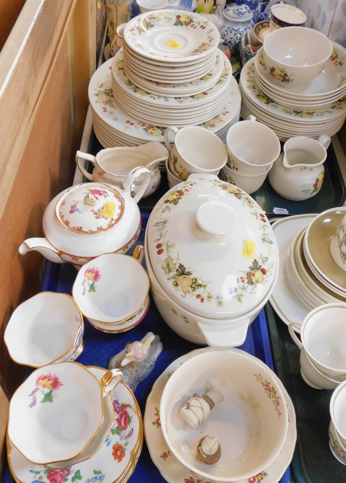 Part tea wares, to include Royal Doulton Miramont pattern part service, Royal Albert, etc. (2 trays)