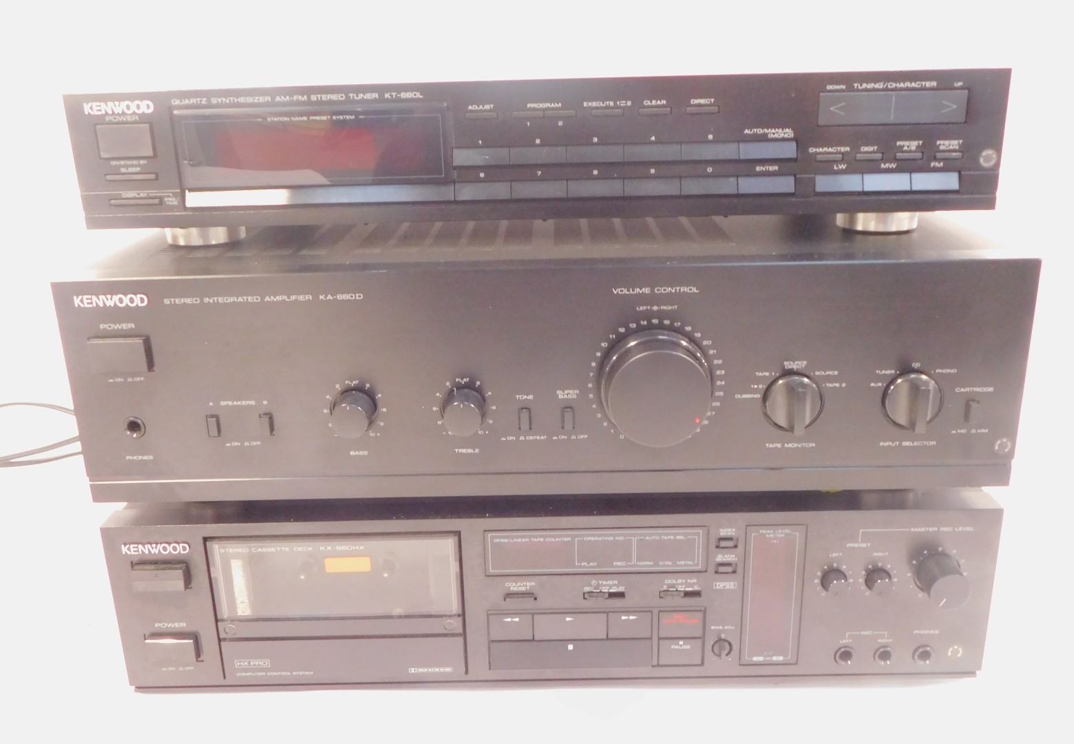 HI-Fi equipment, comprising a Kenwood Quartz synthesizer AM-FM Stereo tuner KT-660L, a Kenwood Stere - Image 3 of 3