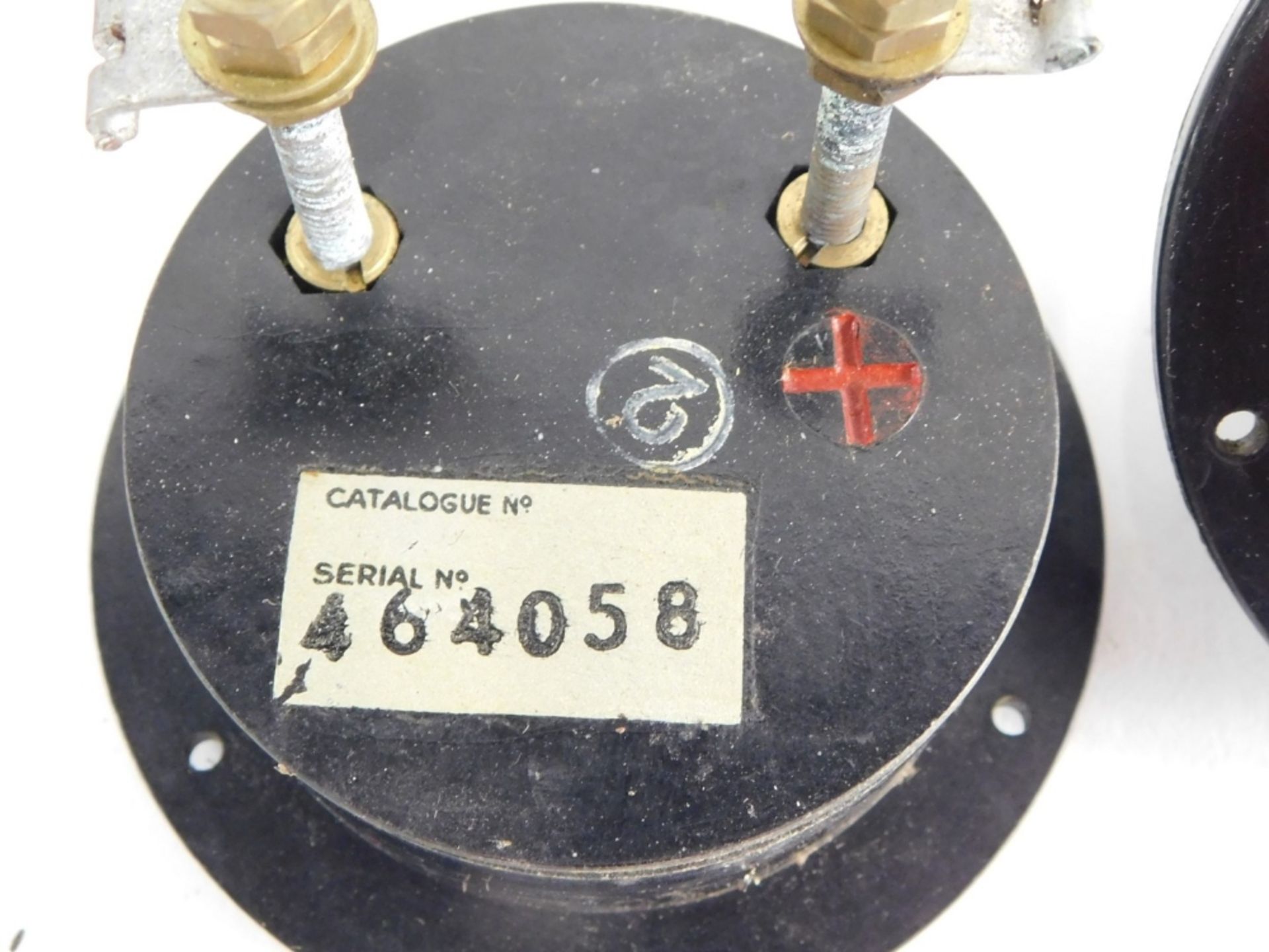 Various vault and amp dials, in Bakelite cases, one marked Rumbaken, 8cm diameter, etc., various oth - Image 4 of 4