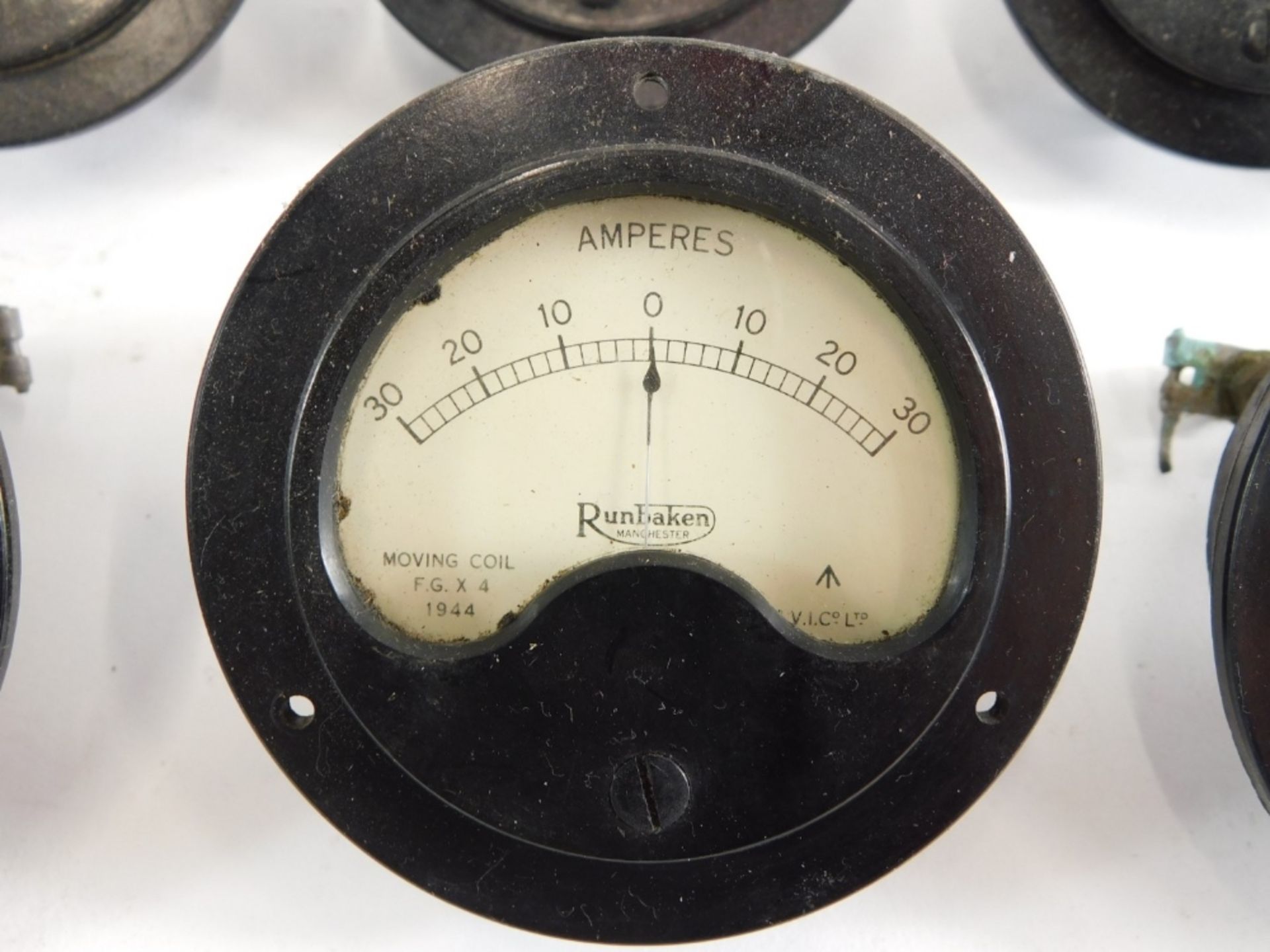 Various vault and amp dials, in Bakelite cases, one marked Rumbaken, 8cm diameter, etc., various oth - Image 2 of 4