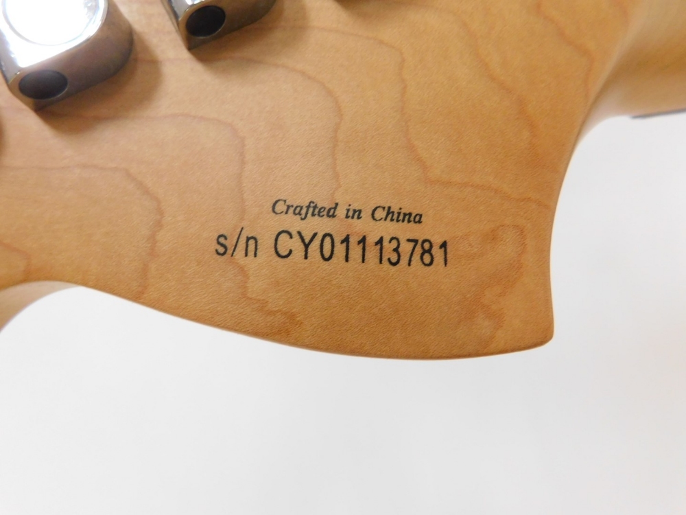 A Fender Squier Strat electric guitar, 20th Anniversary Special Edition, with graduated brown and cr - Image 4 of 5