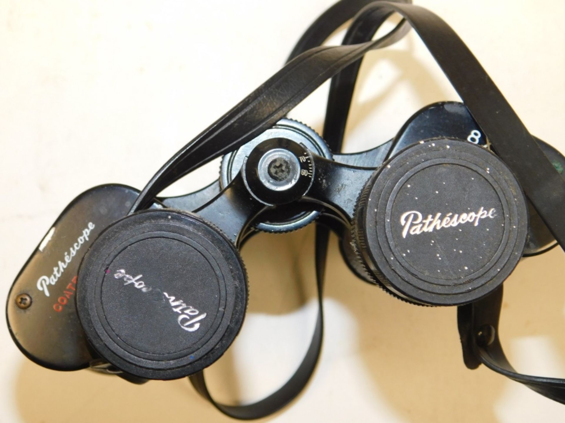 A pair of Skymaster 25x70 FOV-2.7 binoculars, pathescope binoculars, Kodak lens, lacquer box contain - Image 8 of 9