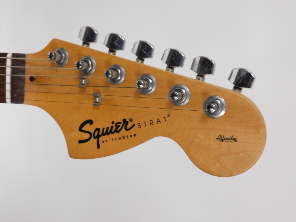 A Fender Squier Strat electric guitar, 20th Anniversary Special Edition, with graduated brown and cr - Image 2 of 5