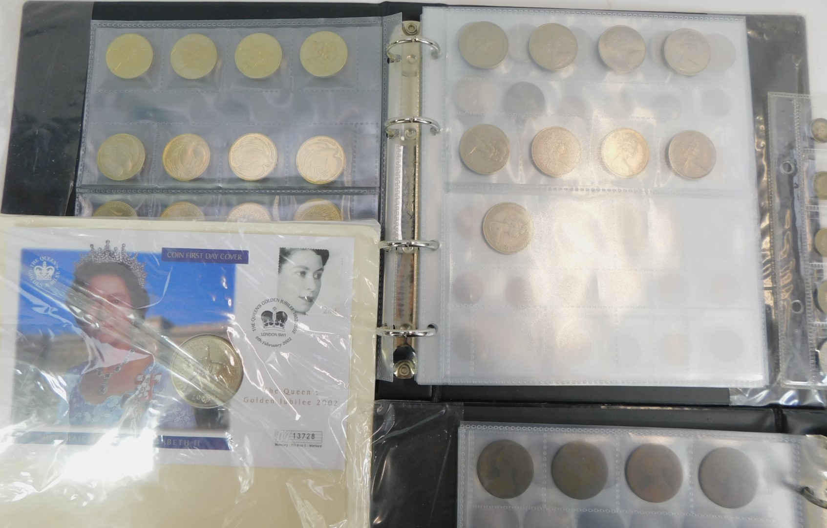 A quantity of America nickel silver coins, commemorative and other British £2 and 50p coins, coin co - Image 4 of 4