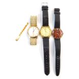 Three gentleman's wristwatches, comprising an Avia stainless steel backed gentleman's wristwatch, a
