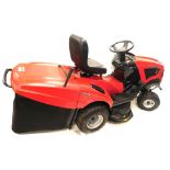 A Mountfield LMS1436H ride on tractor lawn mower, with grass box (AF)