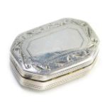 A George III silver vinaigrette, of octagonal form, with a vacant shield reserve, with an engraved f