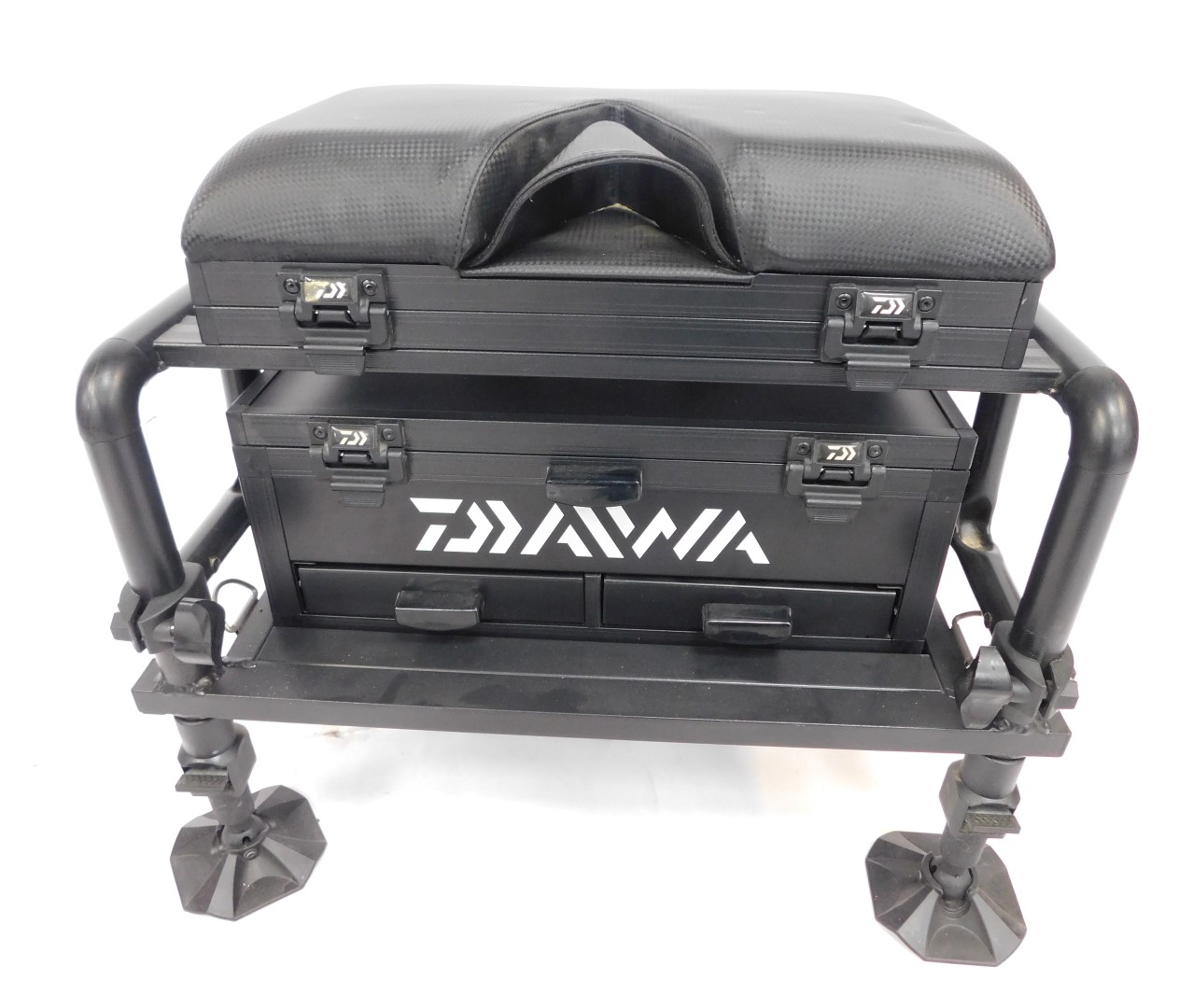 Fishing tackle, comprising Daiwa seat box, adjustable travel case with padlock, a Preston Innovation - Image 3 of 3
