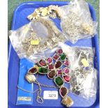 Various marcasite style jewellery, other costume jewellery and effects, etc. (1 tray)