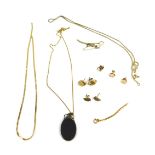 A group of jewellery and scrap yellow metal, comprising a Wedgwood black basalt pendant, on 9ct gold