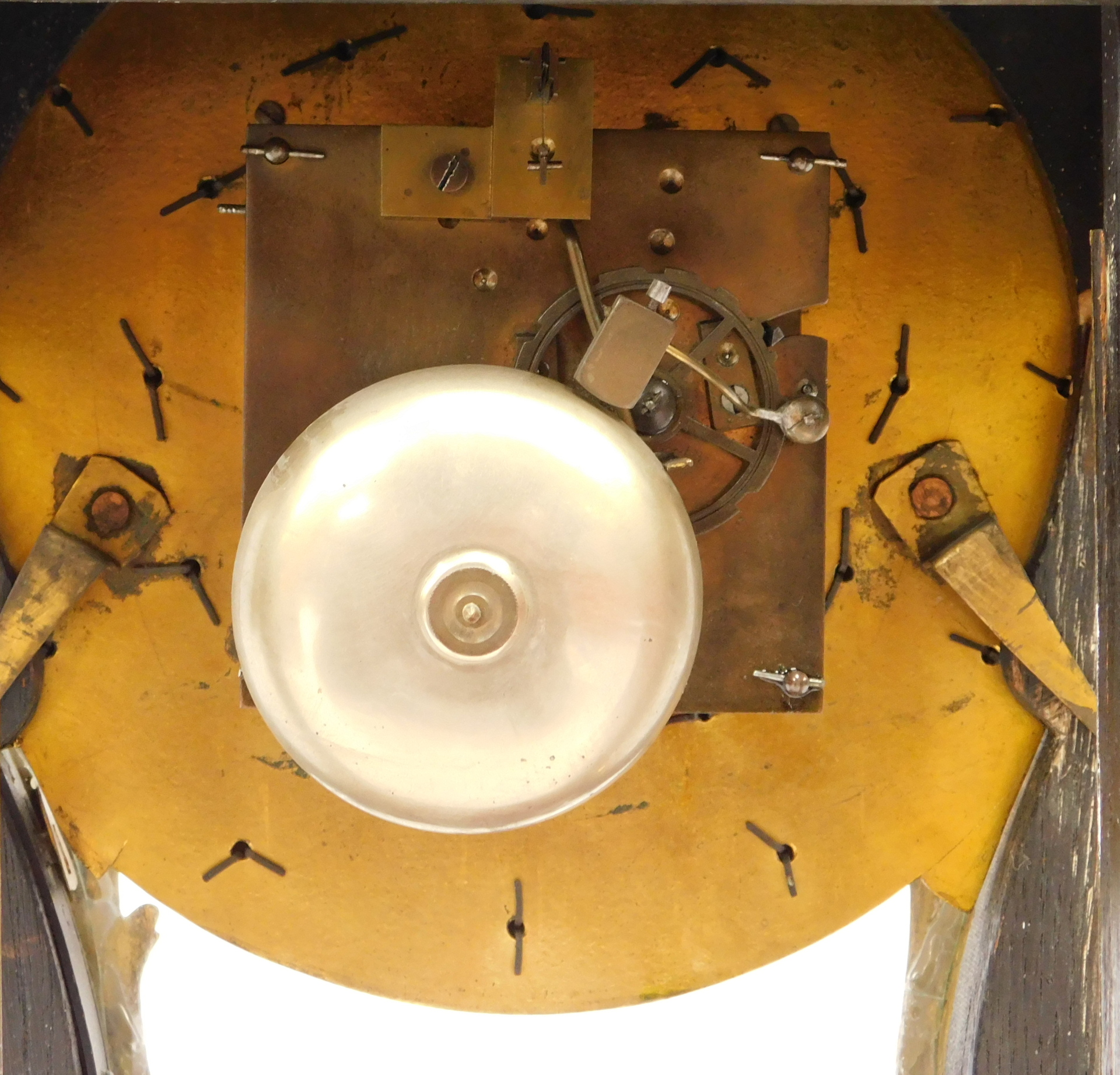 A French Louis XV style mantel clock, with hour glass shape, with gilt applied spandrels on a painte - Image 5 of 7