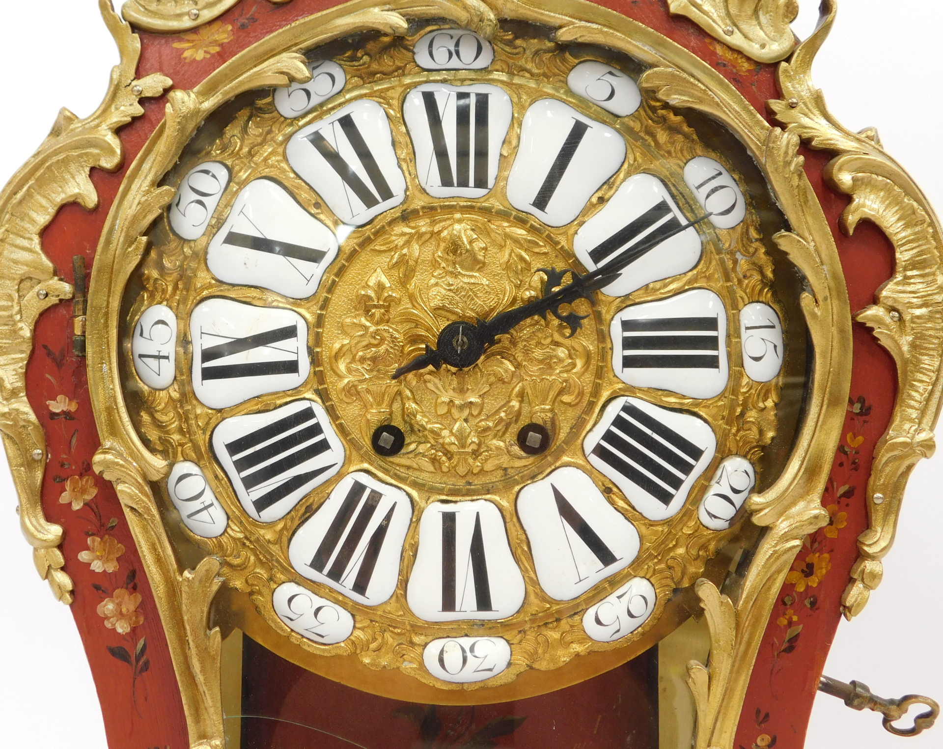 A French Louis XV style mantel clock, with hour glass shape, with gilt applied spandrels on a painte - Image 2 of 7