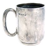 A George V silver christening mug, of plain cylindrical design, Birmingham 1912, 7cm high.