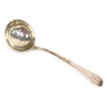 A George IV silver ladle, Old English pattern, crested, London 1825, 18cm long, 1.6oz.