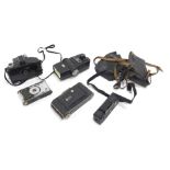 Various cameras and related items, a Flash Master camera, 10cm high, a Vest pocket camera, etc. (a