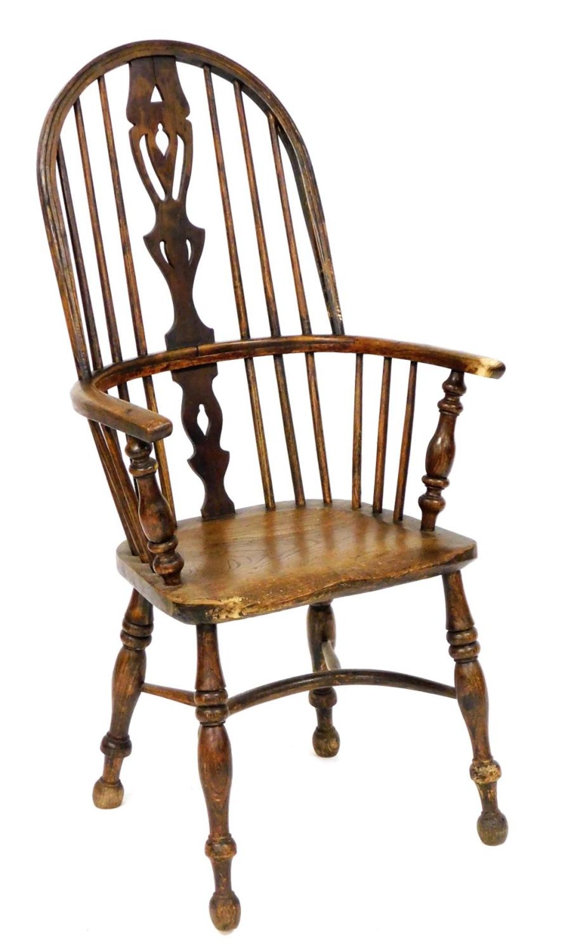 A 19thC oak and elm Windsor chair, with hoop back, pierced vase splat, solid saddle seat, raised on