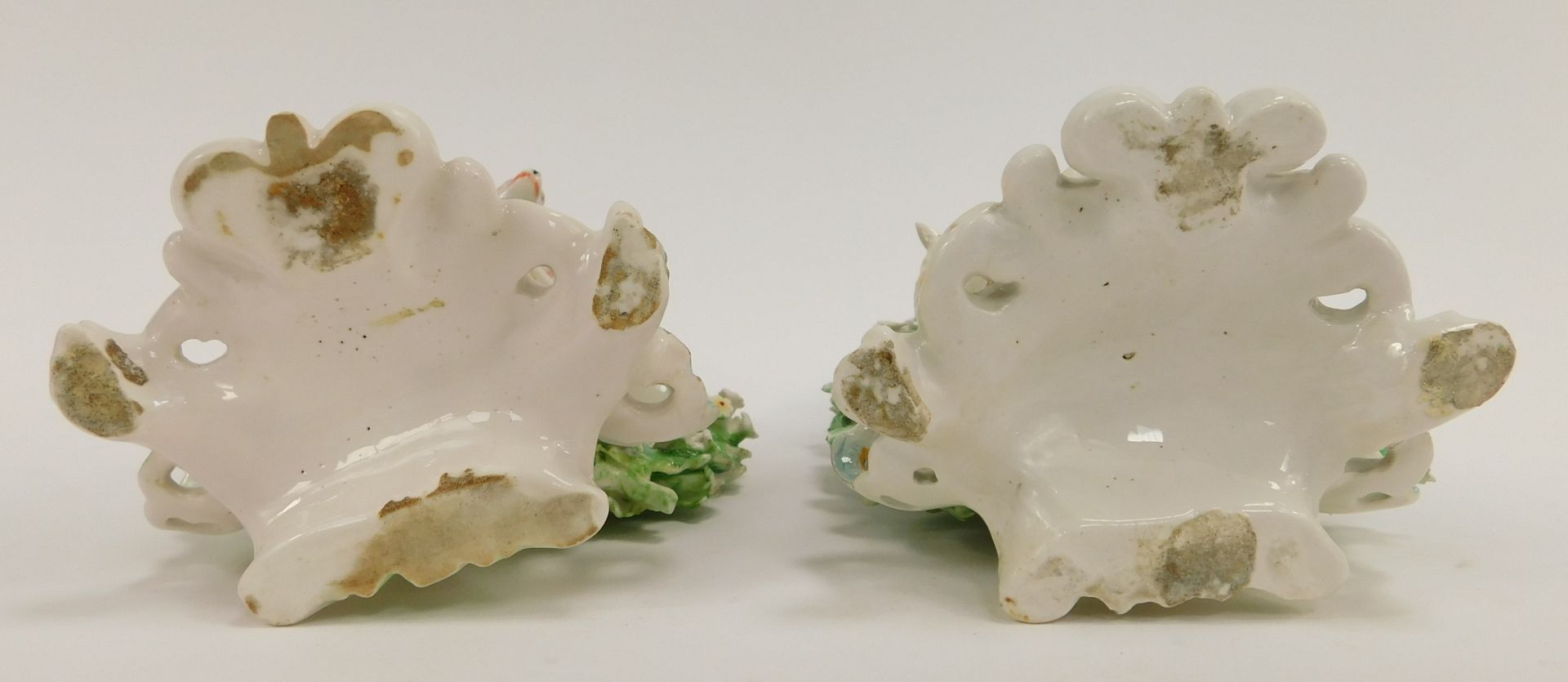 A pair of 19thC Continental porcelain figure groups in Derby style, depicting male and female playin - Image 5 of 5