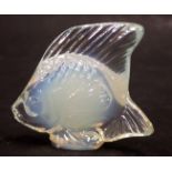 A Lalique fish opalescent lustre fish seal, 7cm high, boxed.