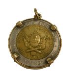 A Republica of Argentina coin pendant, 1994, in a yellow metal frame, marked 375, 8.3g all in.