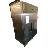 A Polar Refrigeration industrial refrigeration unit, number G594, 100cm high. (AF) VAT is payable on
