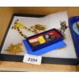 Costume jewellery and trinkets, comprising fairy ornaments, turtle brooch, tie clips, etc. (1 box)