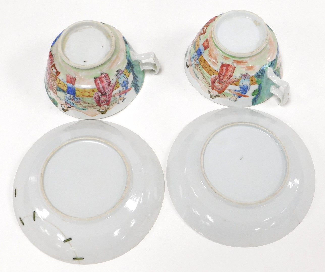 A group of early 19thC Mandarin palette and famille rose tea wares, comprising a pair of breakfast c - Image 3 of 7