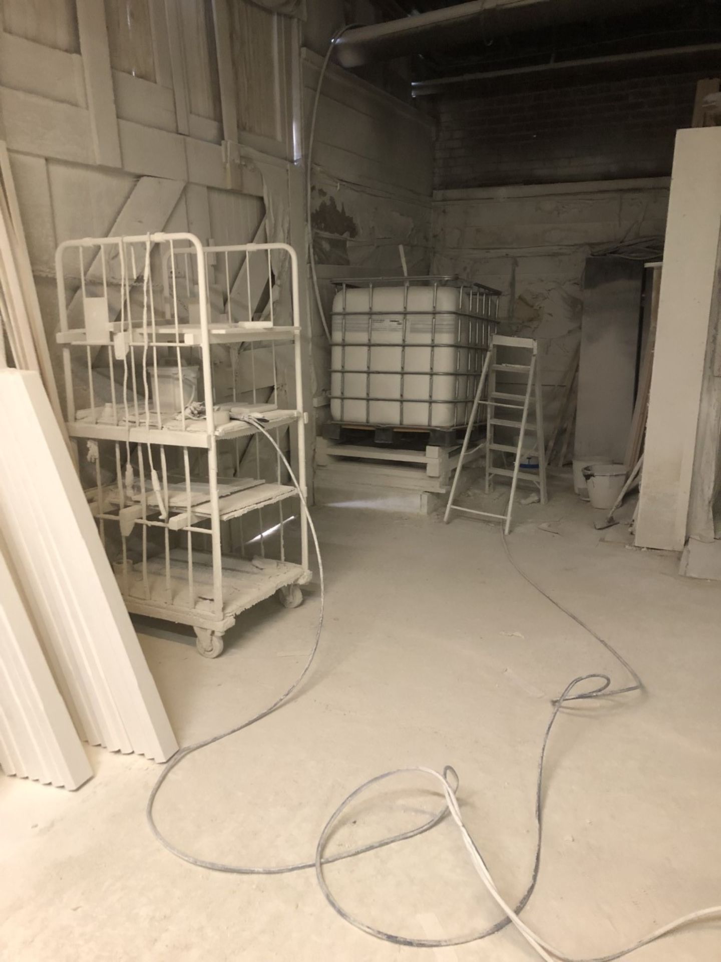 Contents of Spray Room, including primer, stock and heater. - Image 2 of 2
