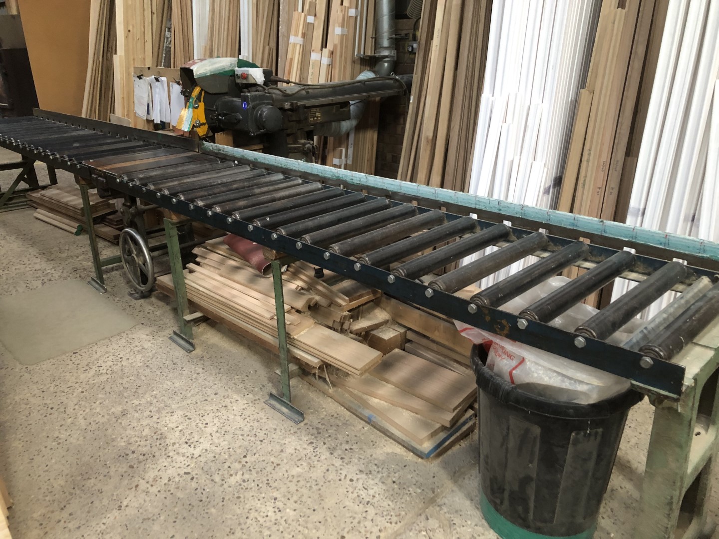 A Wadkin cross cut beam saw. - Image 2 of 3