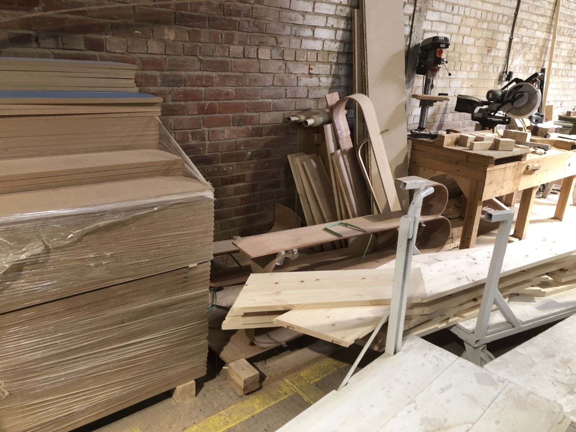 Oak and birch bentwood pre-formed risers, others and the residual timber stock in the Joiners Shop. - Image 2 of 4