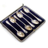 A set of six George V silver rat-tail teaspoons, cased, Sheffield 1918, 3.13oz.