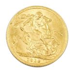 A George V gold full sovereign 1912, 7.98g.