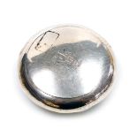 An Edward VII silver compact, of circular form, the lid monogram engraved, Goldsmiths and Silversmit